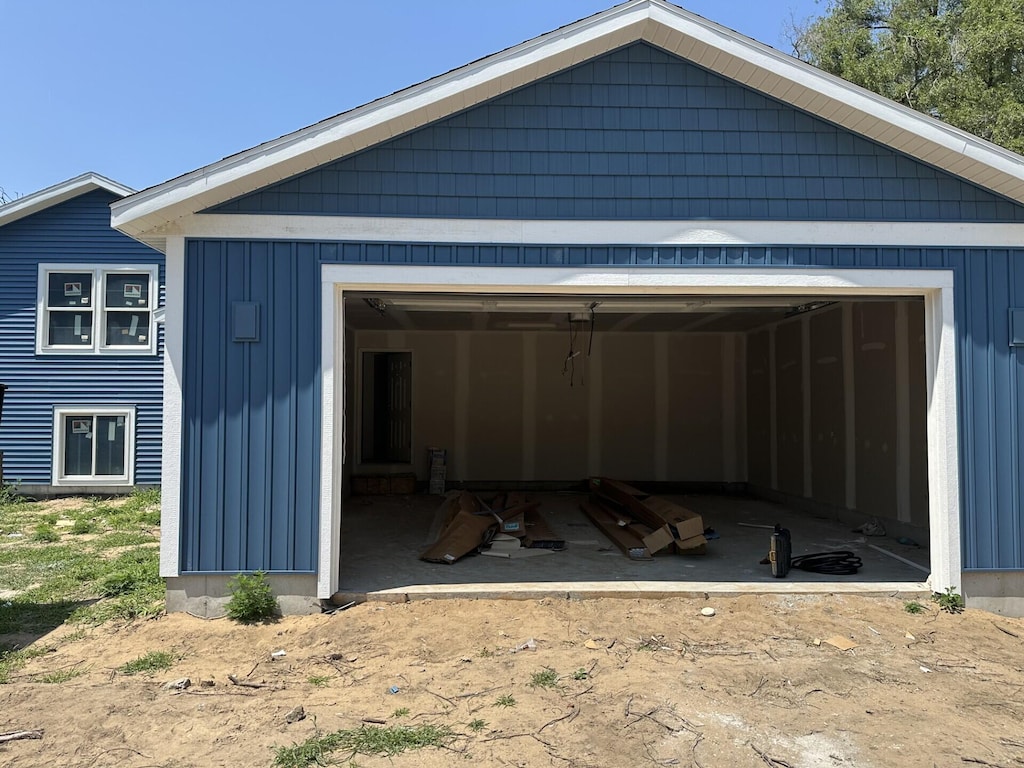 425 Octavius St, Muskegon, MI 49442 - photo 1