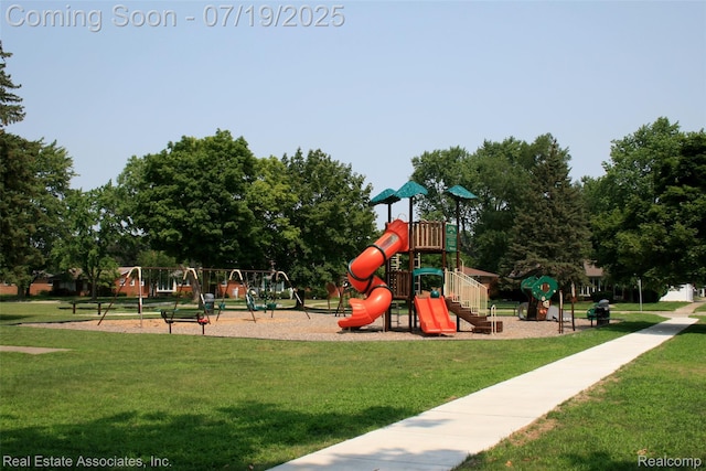 35260 Richland St, Livonia, MI 48150 - photo 20