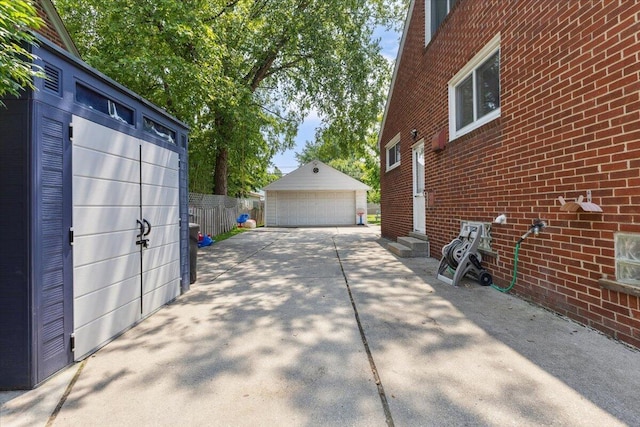 915 Phillips Ave, Clawson, MI 48017 - photo 29