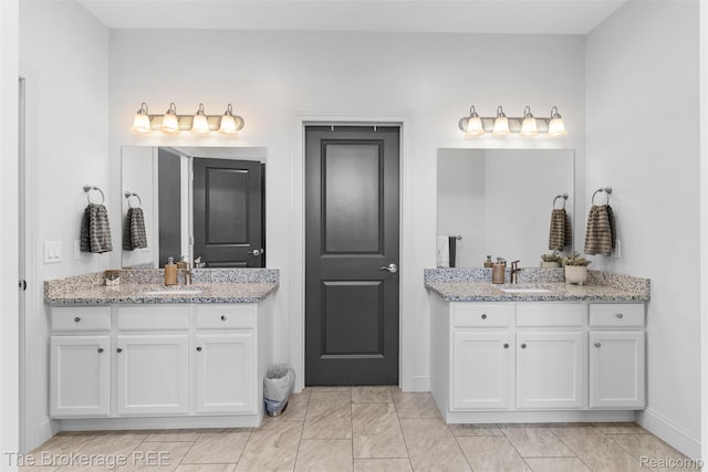 6264 Hidden Forrest, Swartz Creek, MI 48473 - full bath featuring two vanities