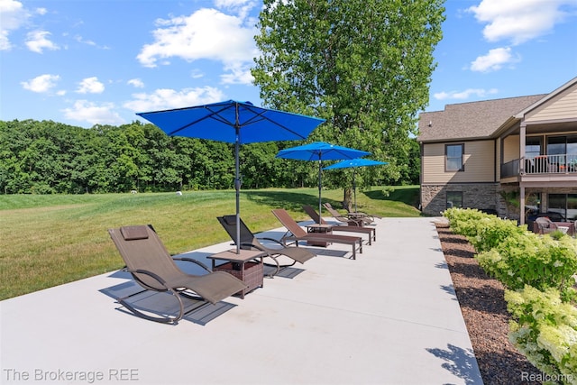 6264 Hidden Forrest, Swartz Creek, MI 48473 - view of patio / terrace