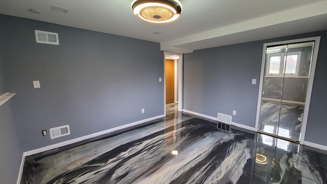 28740 Tavistock Trl, Southfield, MI 48034 - empty room with baseboards