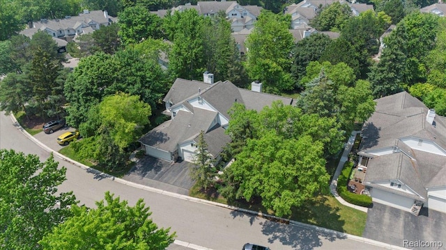 7570 Danbury Cir W, Bloomfield, MI 48322 - photo 3
