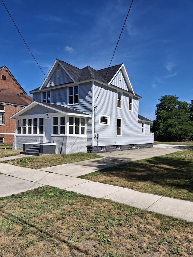 432 Amity Ave, Muskegon, MI 49442 - photo 1