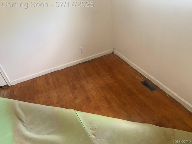 6455 Mayfair St, Taylor, MI 48180 - unfurnished room featuring baseboards and wood finished floors