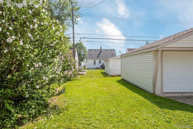 6455 Mayfair St, Taylor, MI 48180 - view of green lawn