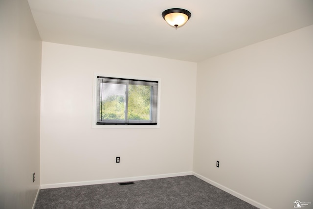 25095 Darin St, Taylor, MI 48180 - spare room with dark carpet and baseboards