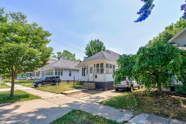 308 W 18th St, Holland, MI 49423 - photo 2