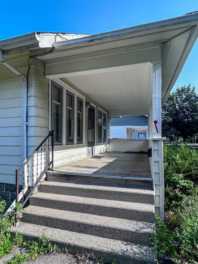 925 Cleo St, Lansing, MI 48915 - photo 2