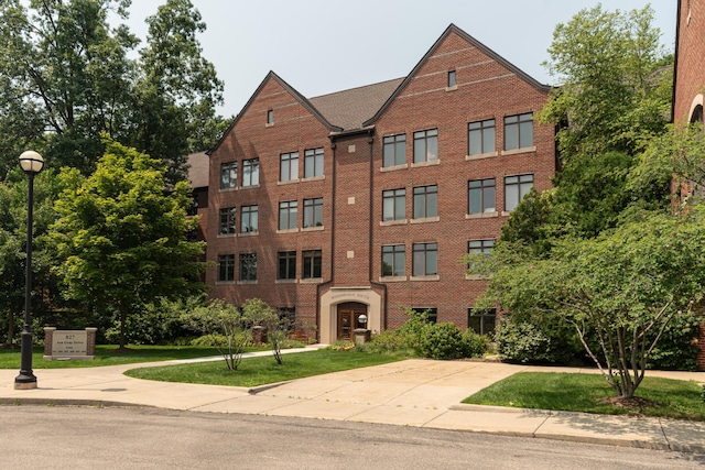827 Asa Gray Dr Unit 257, Ann Arbor, MI 48105 - view of building exterior