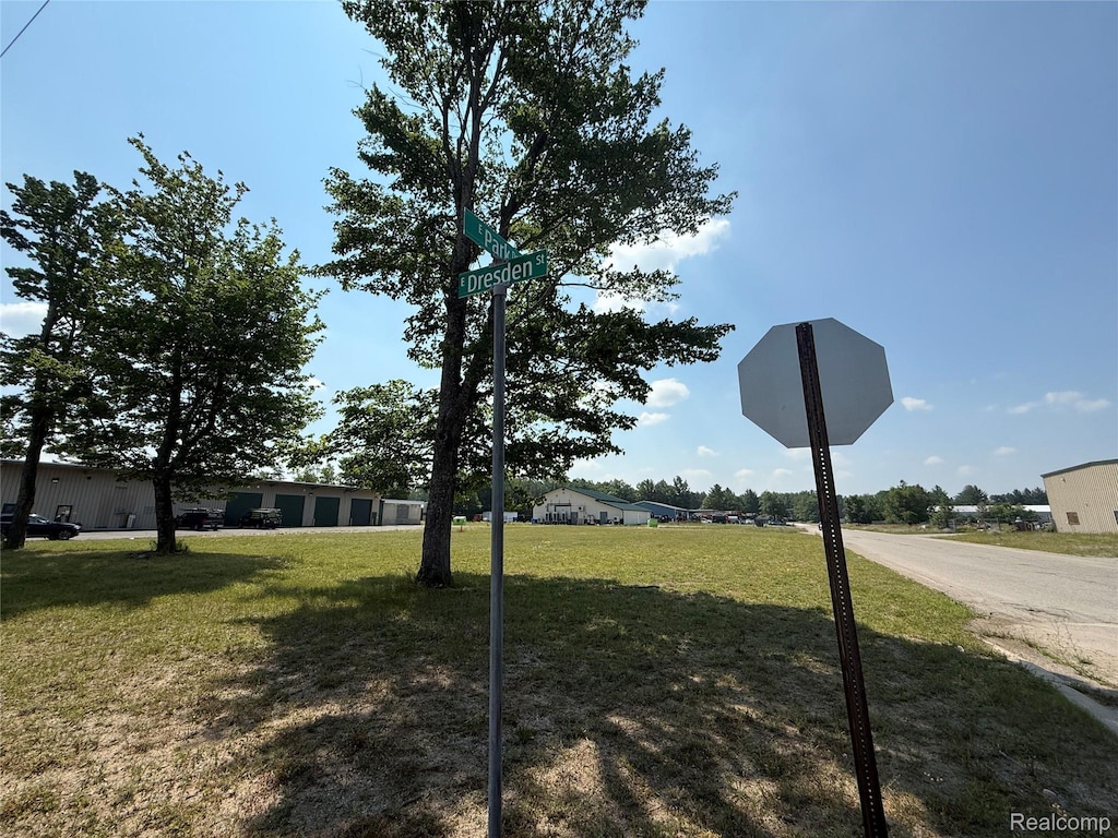488 E Dresden St, Kalkaska, MI 49646 - photo 3