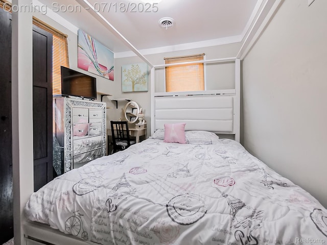 9081 Hartel St, Livonia, MI 48150 - photo 8