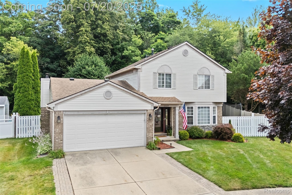 22439 Cherrylawn Dr, Brownstown, MI 48134 - photo 1