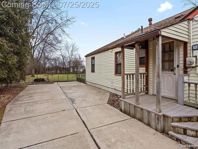 2030 Orpington Dr, Troy, MI 48083 - photo 3