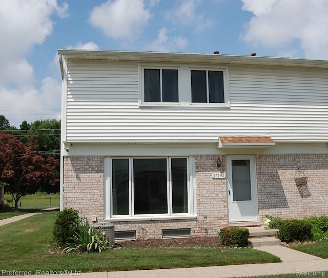37742 Colonial Dr, Westland, MI 48185 - photo 1