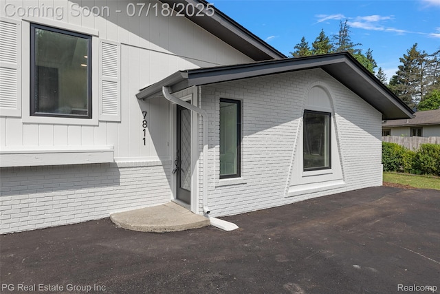 7811 Caberfae Trl, Clarkston, MI 48348 - photo 4