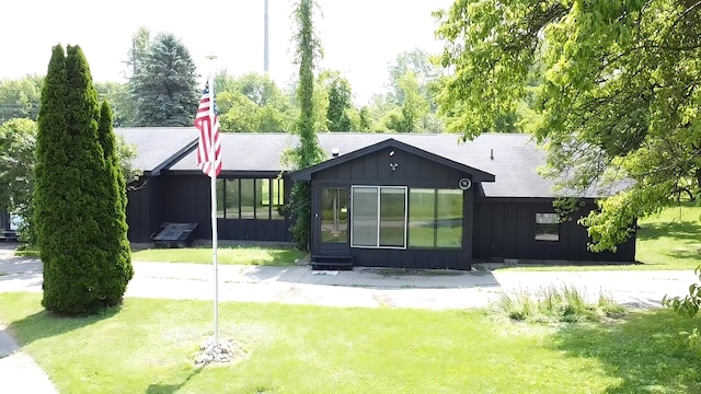 3345 Beach Rd, Port Huron, MI 48060 - photo 7