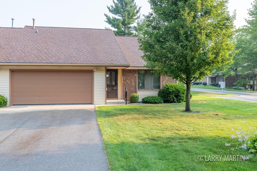 459 Cherry Ln Unit 45, Holland, MI 49424 - photo 1