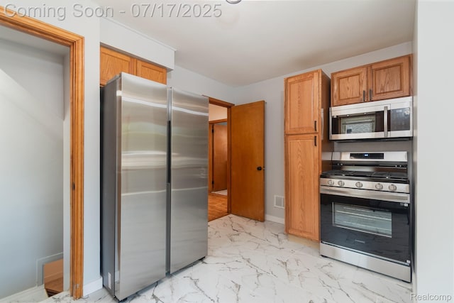 3914 W 13 Mile Rd, Royal Oak, MI 48073 - photo 4