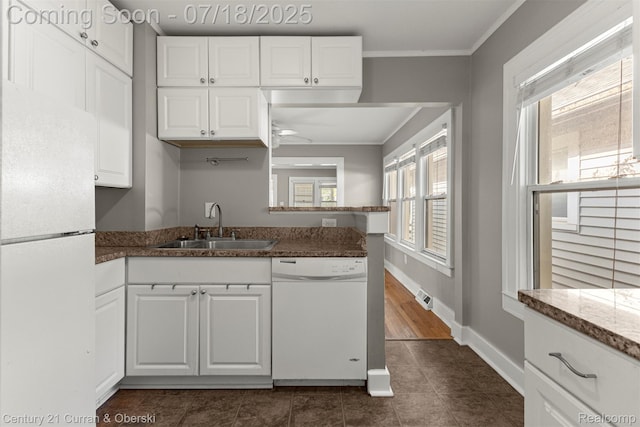 353 E Cambourne St, Royal Oak, MI 48220 - photo 15