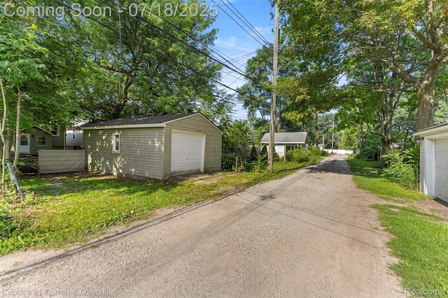 353 E Cambourne St, Royal Oak, MI 48220 - photo 35