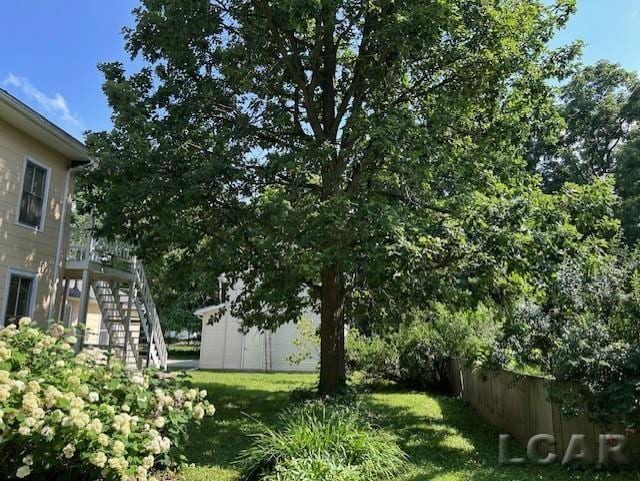 114 E Pottawatamie St, Tecumseh, MI 49286 - view of yard featuring stairway