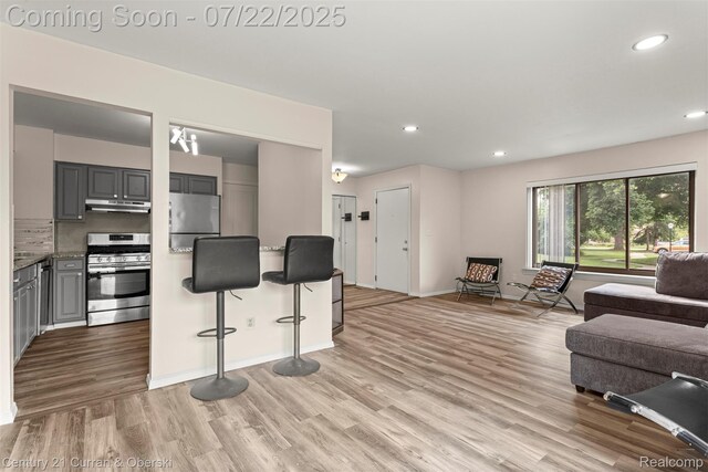 41523 Bedford Dr, Canton, MI 48187 - photo 8