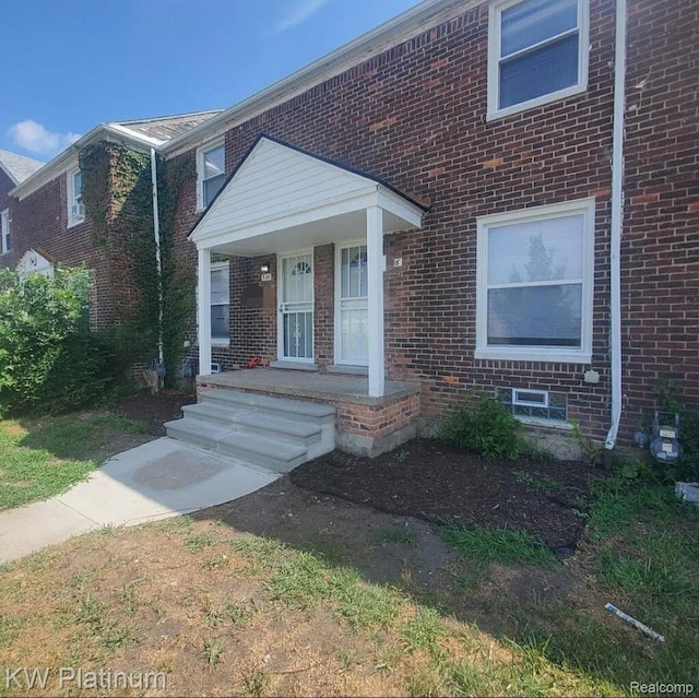 504 Marquette Dr, Detroit, MI 48214 - photo 1