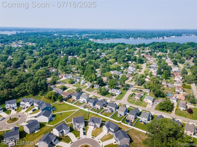 520 Lake Vlg, Waterford, MI 48328 - photo 2