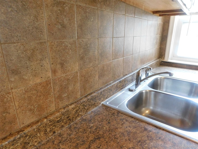 23074 Hazelwood Ave, Keego Harbor, MI 48030 - photo 14