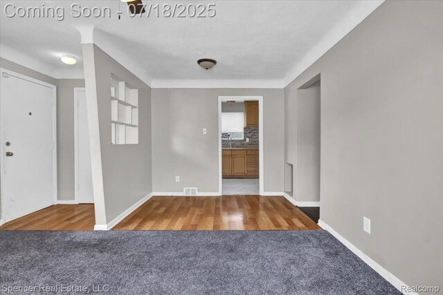 22174 Rein Ave, Eastpointe, MI 48021 - photo 8