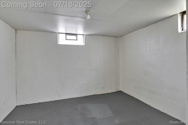 22174 Rein Ave, Eastpointe, MI 48021 - photo 29
