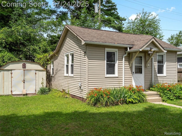 27125 Hampden St, Madison Heights, MI 48071 - photo 2