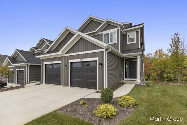2229 Watertown Way NE, Grand Rapids, MI 49505 - photo 2