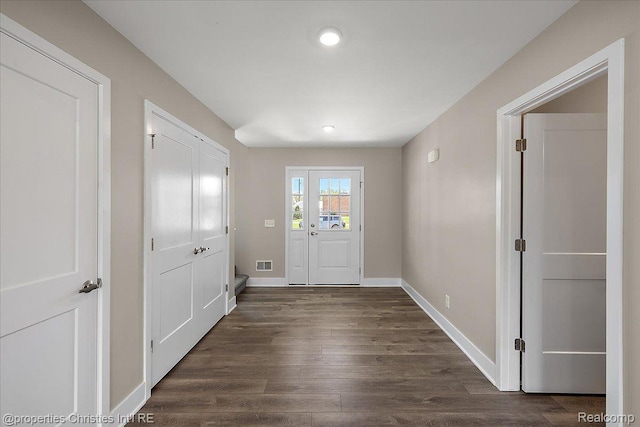565 W Lake St, South Lyon, MI 48178 - photo 4