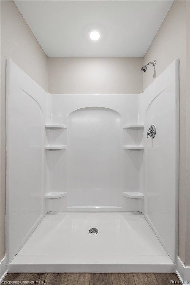 565 W Lake St, South Lyon, MI 48178 - photo 20