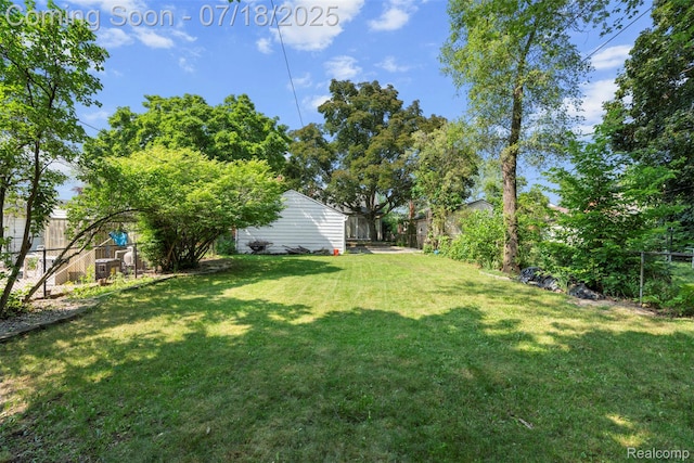 23837 Lawrence Ave, Dearborn, MI 48128 - photo 28