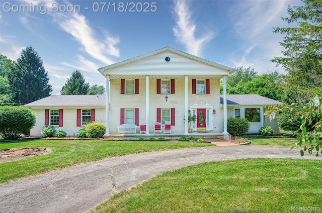 2220 Pheasant Run Rd, Howell, MI 48843 - photo 1