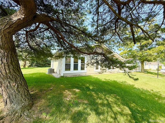 39613 Village Wood Ln, Novi, MI 48375 - photo 2