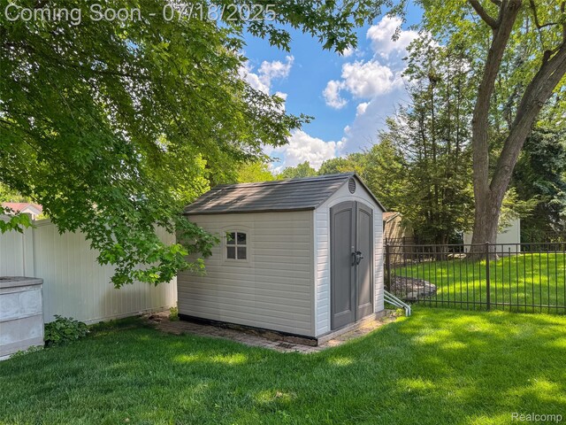 2380 Lansbury Dr, Waterford, MI 48329 - photo 43