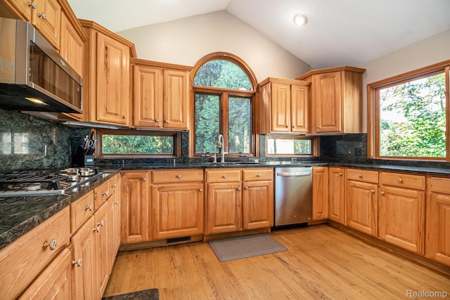 7360 Ellingrove Dr, White Lake, MI 48383 - photo 11