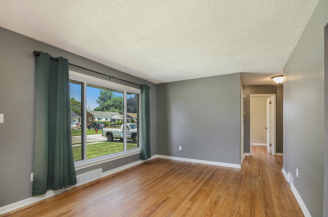 33647 Kathryn St, Garden City, MI 48135 - photo 5