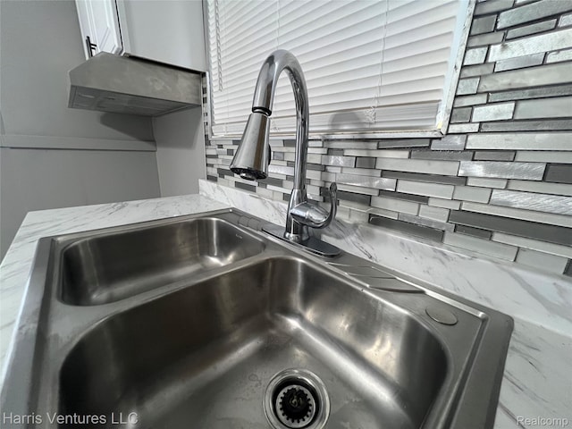 9527 E Outer Dr, Detroit, MI 48213 - photo 16