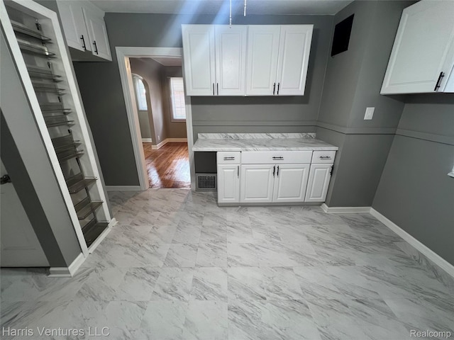 9527 E Outer Dr, Detroit, MI 48213 - photo 18