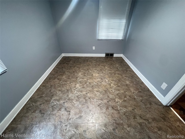 9527 E Outer Dr, Detroit, MI 48213 - photo 20