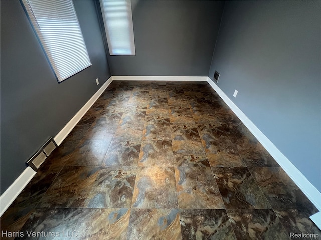 9527 E Outer Dr, Detroit, MI 48213 - photo 28