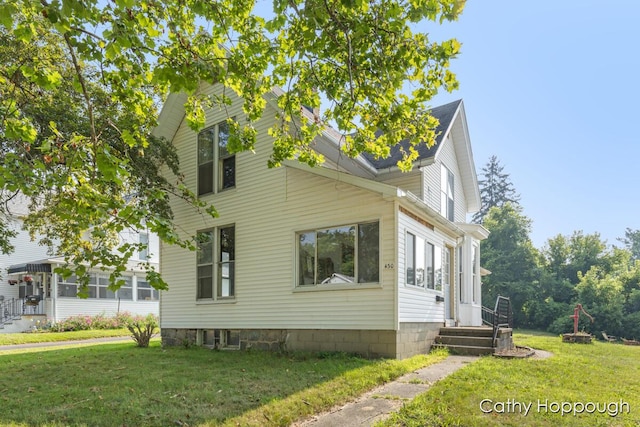 430 N State St, Ionia, MI 48846 - photo 1