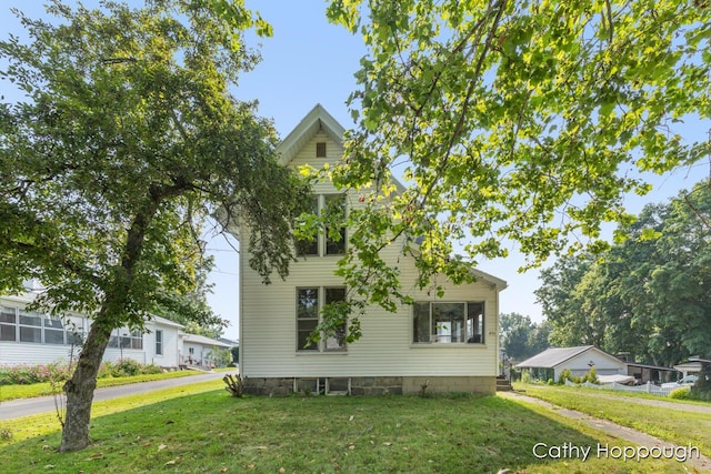 430 N State St, Ionia, MI 48846 - photo 2
