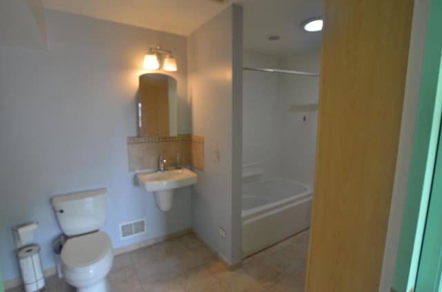 38605 W Ann Arbor Trl, Livonia, MI 48150 - photo 16