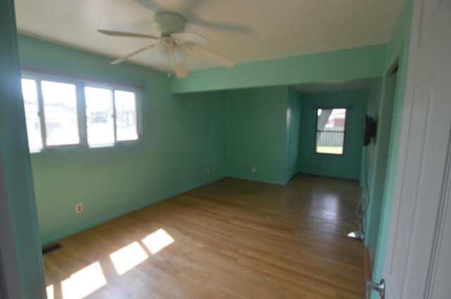 38605 W Ann Arbor Trl, Livonia, MI 48150 - photo 14
